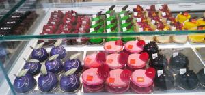 Pastry Shop in Munich by Christina Jarmolinski