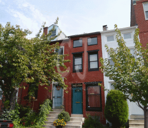 Baltimore - driving past these great pieces of architecture